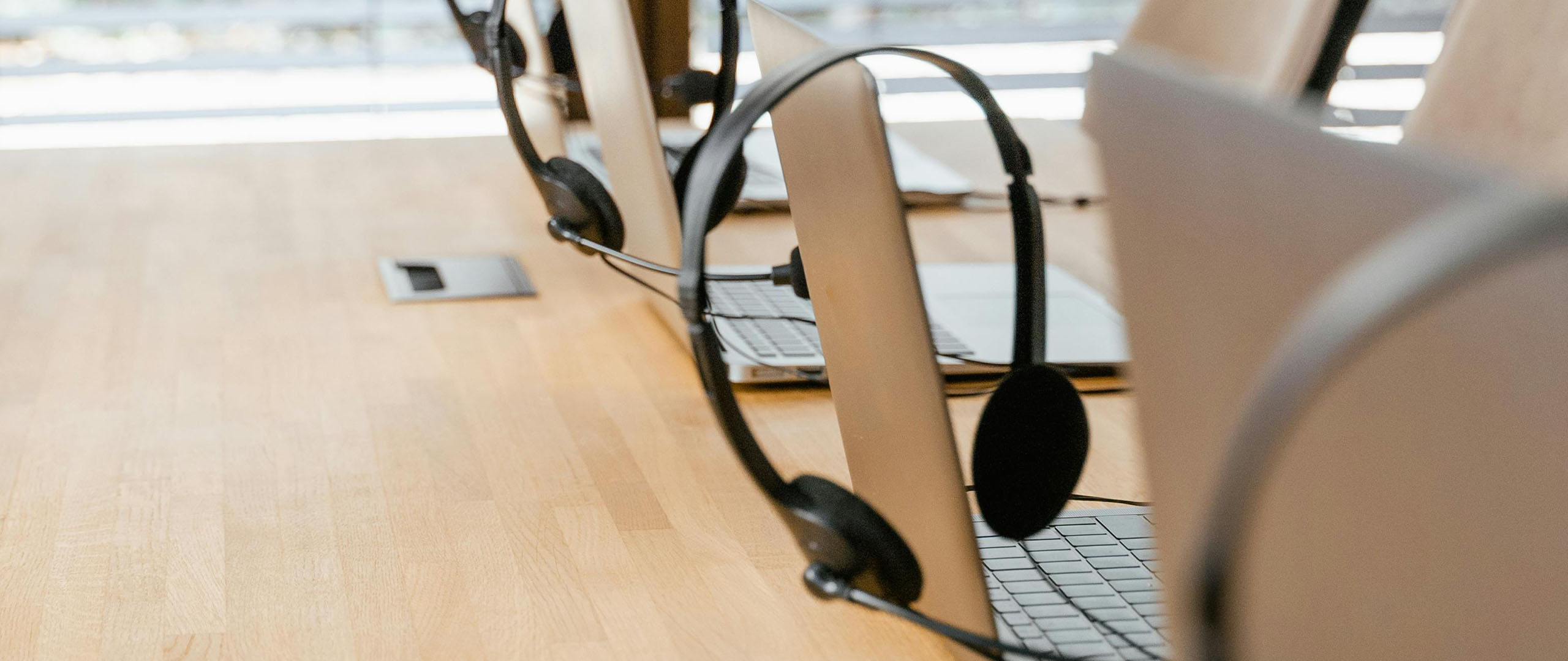 customer-support-banner-qatar-islamic-bank-qib